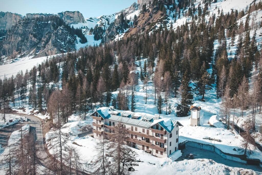 Una Perla A Cortina Cortina dʼAmpezzo Dış mekan fotoğraf